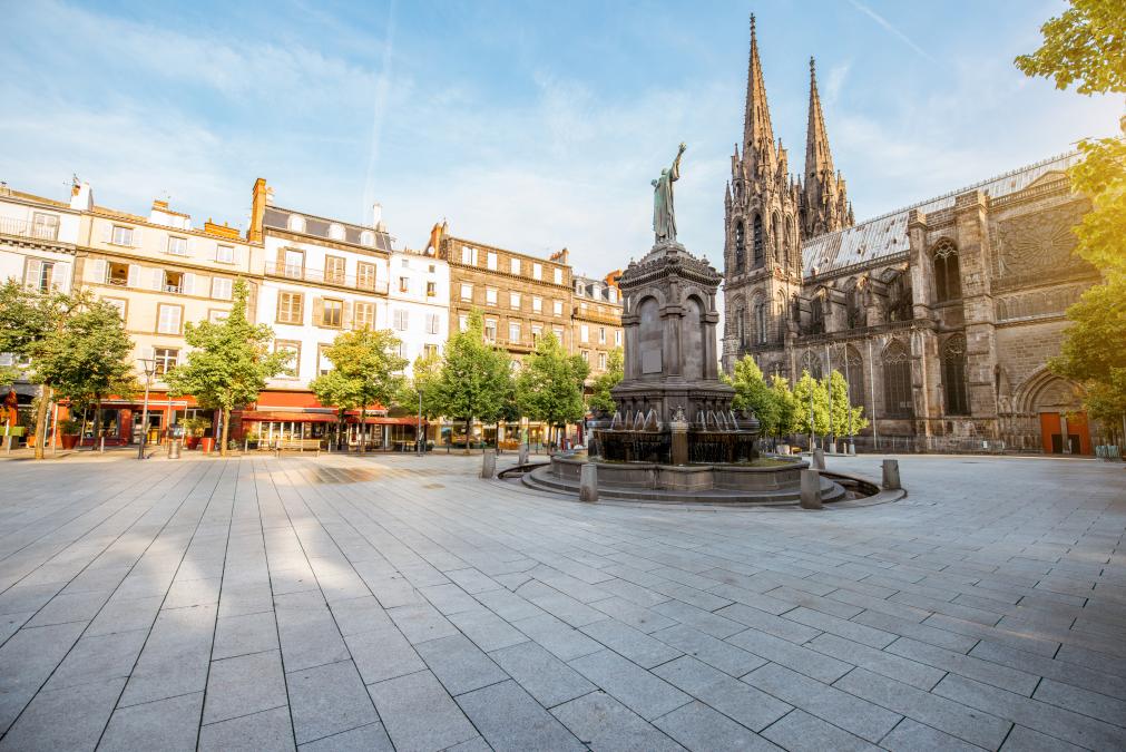 Clermont-Ferrand : histoire, géographie, population et patrimoine d’une ville emblématique d’Auvergne 7 1000004641