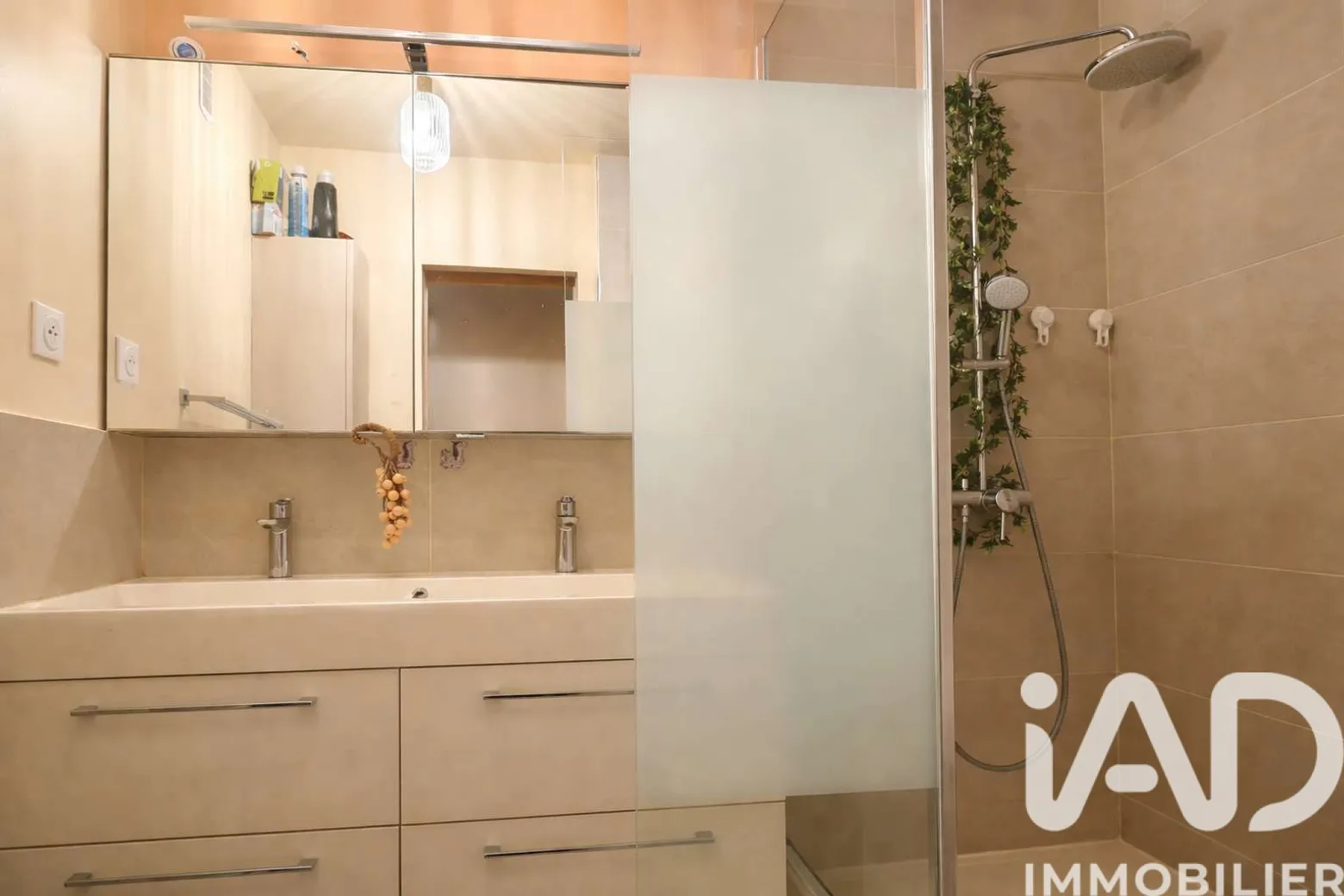 353 000 € Appartement à Joinville-le-Pont (94340) Réf : 1996017 8 353 000 € Appartement à Joinville-le-Pont (94340) Réf : 1996017 – Image 8