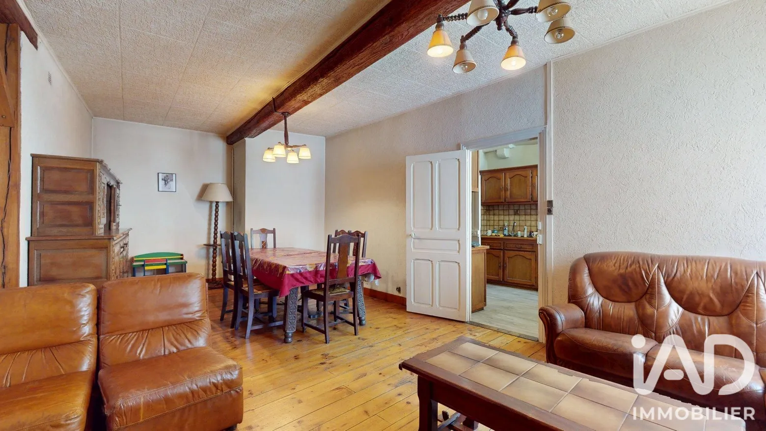 110 000 € Maison de ville à vendre à Beaumont (63110) Réf : 2035741 4 110 000 € Maison de ville à vendre à Beaumont (63110) Réf : 2035741 – Image 4